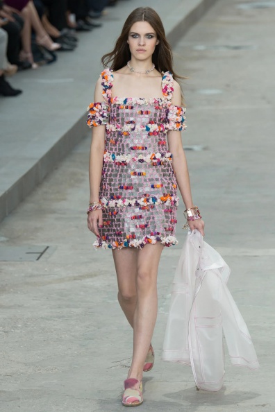 Chanel-Spring-2015-Ready-to-Wear (36).jpg