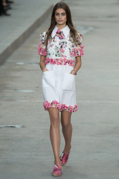 Chanel-Spring-2015-Ready-to-Wear (33).jpg