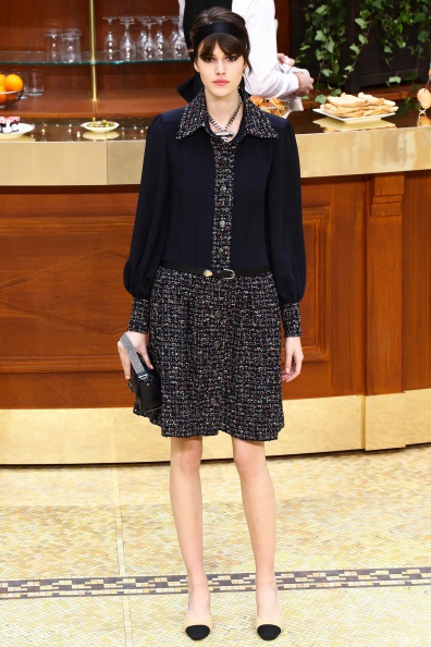 Chanel-Fall-2015-Ready-to-Wear (38).jpg