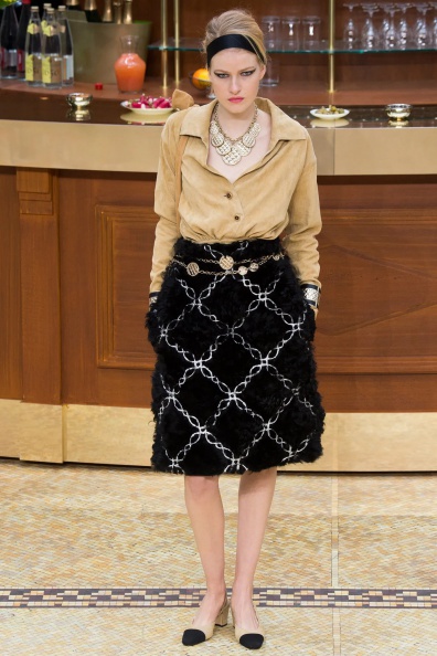 Chanel-Fall-2015-Ready-to-Wear (53).jpg