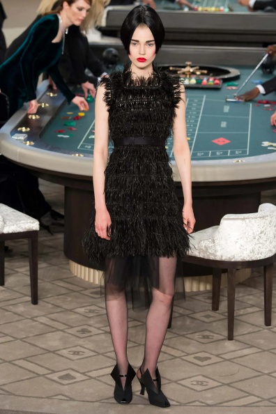 Chanel-Fall-2015-Couture (44).jpg
