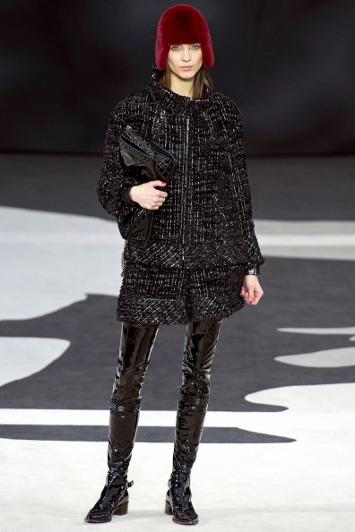 Chanel-Fall-2013-Ready-to-Wear (17).jpg