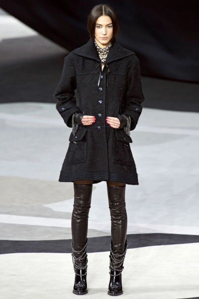 Chanel-Fall-2013-Ready-to-Wear (20).jpg