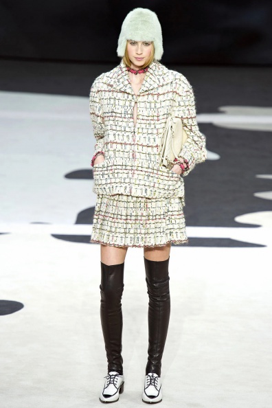 Chanel-Fall-2013-Ready-to-Wear (30).jpg