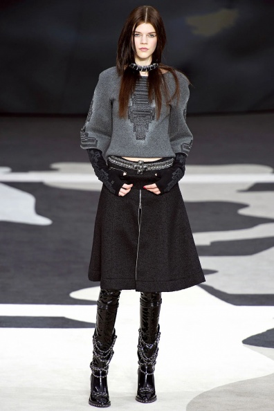 Chanel-Fall-2013-Ready-to-Wear (44).jpg
