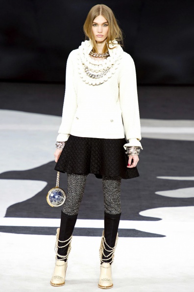 Chanel-Fall-2013-Ready-to-Wear (49).jpg