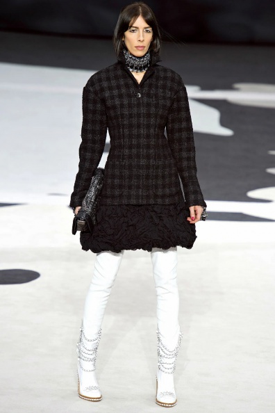 Chanel-Fall-2013-Ready-to-Wear (54).jpg