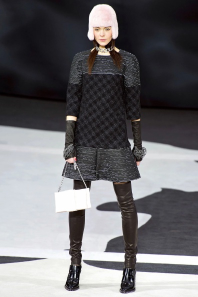 Chanel-Fall-2013-Ready-to-Wear (62).jpg