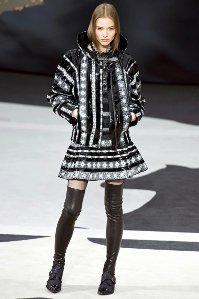 Chanel-Fall-2013-Ready-to-Wear (64).jpg