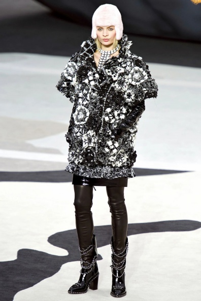 Chanel-Fall-2013-Ready-to-Wear (66).jpg