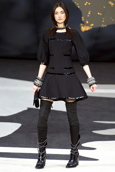 Chanel-Fall-2013-Ready-to-Wear (71).jpg