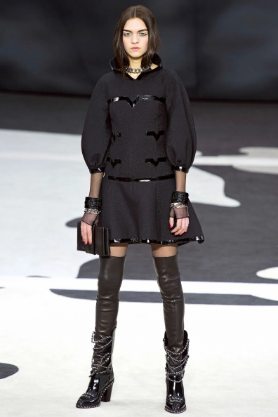 Chanel-Fall-2013-Ready-to-Wear (72).jpg