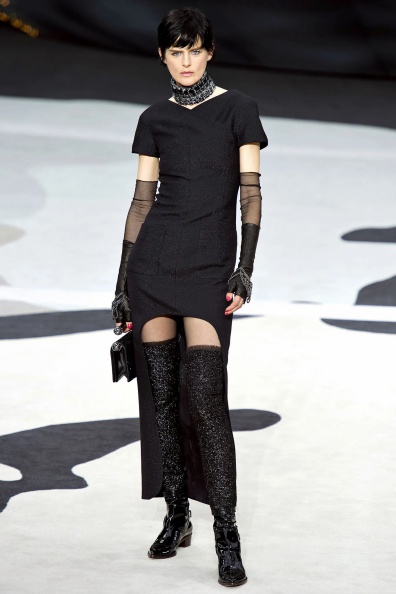 Chanel-Fall-2013-Ready-to-Wear (78).jpg