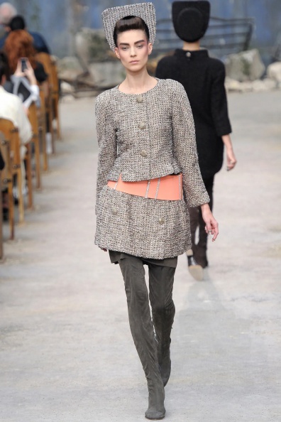 Chanel-Fall-2013-Couture (9).jpg