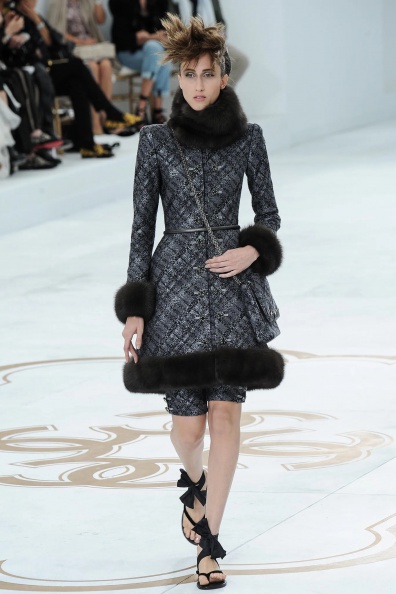 Chanel-Fall 2014-Couture (7).jpg