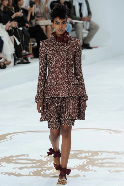 Chanel-Fall 2014-Couture (19).jpg