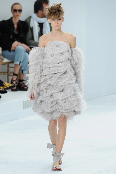 Chanel-Fall 2014-Couture (37).jpg