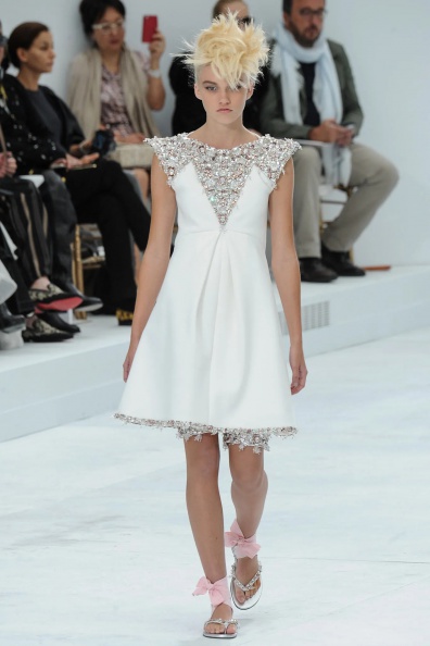 Chanel-Fall 2014-Couture (51).jpg
