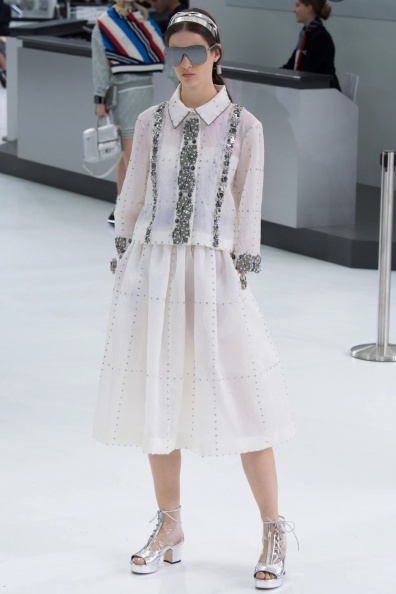 Chanel-SPRING-2016-READY-TO-WEAR (71).jpg