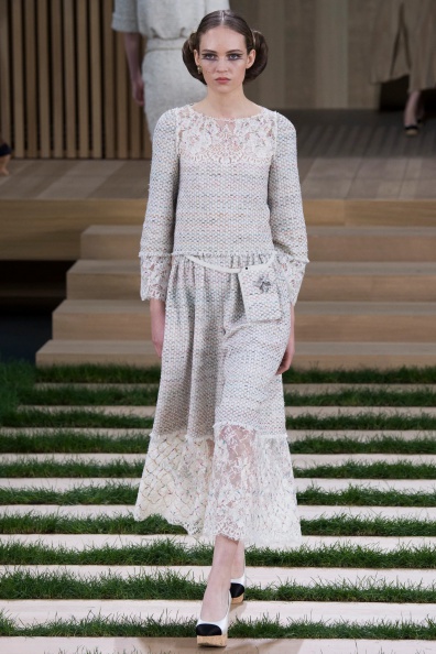 Chanel-SPRING-2016-COUTURE (15).jpg