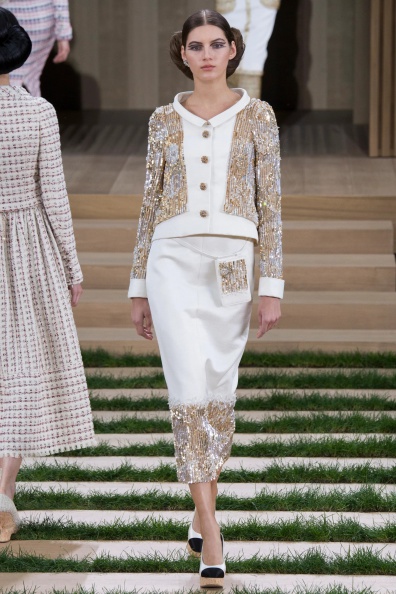 Chanel-SPRING-2016-COUTURE (22).jpg