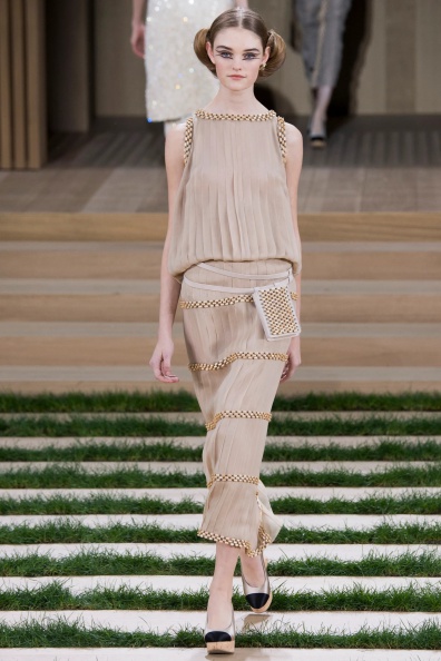Chanel-SPRING-2016-COUTURE (32).jpg