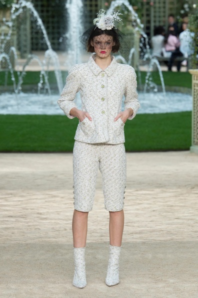Chanel-SPRING-2018-COUTURE (28).jpg