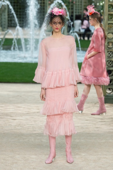 Chanel-SPRING-2018-COUTURE (39).jpg