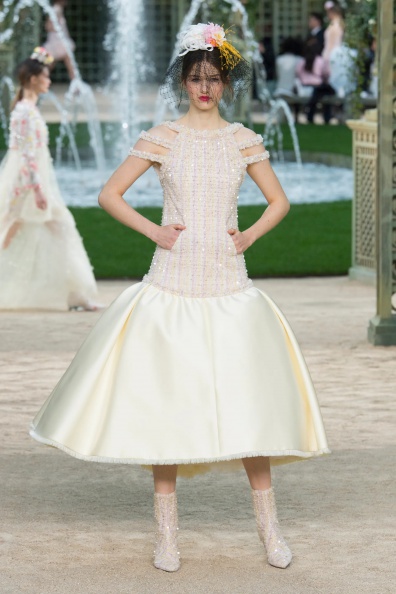 Chanel-SPRING-2018-COUTURE (55).jpg