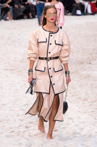 Chanel-SPRING-2019-READY-TO-WEAR (51).jpg