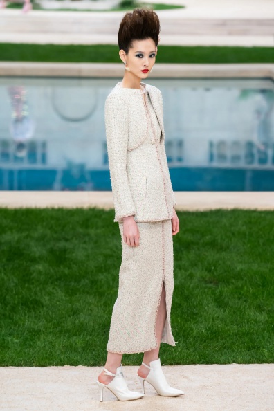 Chanel-SPRING-2019-COUTURE (6).jpg