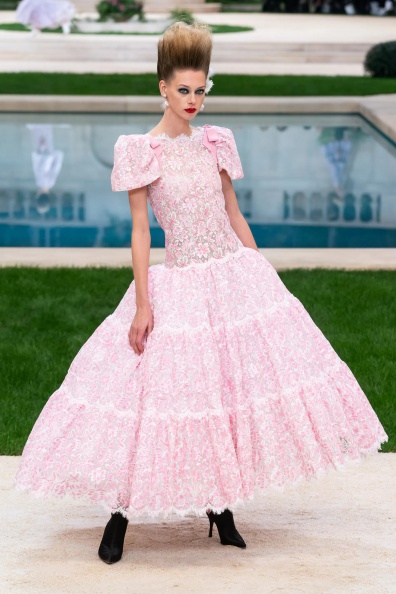 Chanel-SPRING-2019-COUTURE (61).jpg