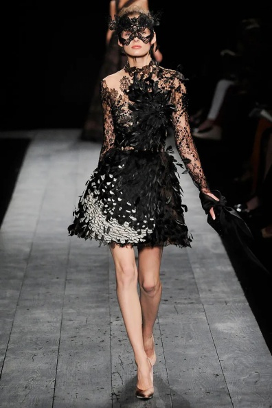valentino-fall-2009-couture (33).jpg
