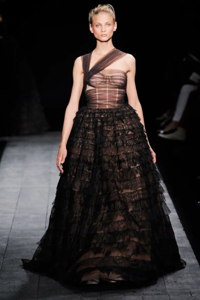 valentino-fall-2009-couture (34).jpg