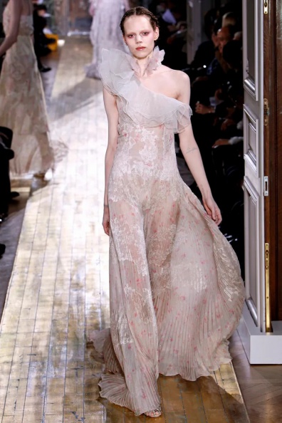valentino-spring-2011-couture (37).jpg