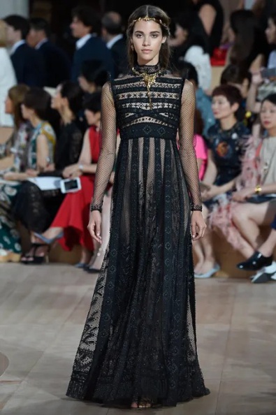valentino-fall-2015-couture (21).jpg