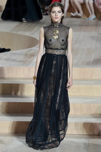 valentino-fall-2015-couture (25).jpg