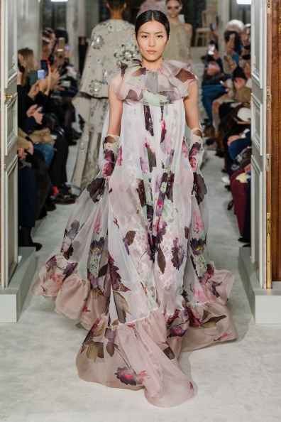 valentino-spring-2019-couture (20).jpg