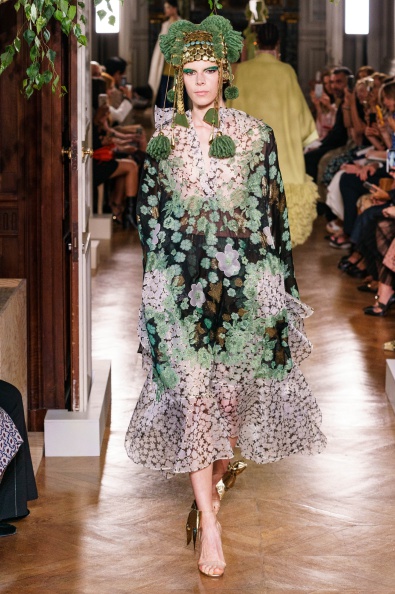 valentino-fall-2019-couture (7).jpg