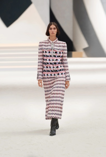 Chanel-fall-winter-2022-2023-haute-couture (16).jpg