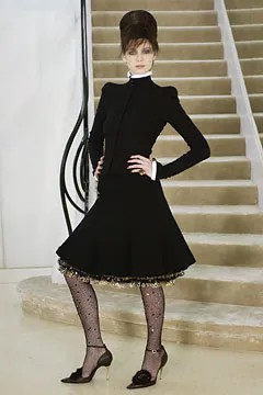 chanel-fall-2002-couture (1).jpg