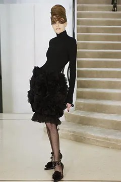 chanel-fall-2002-couture (16).jpg
