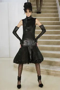 chanel-fall-2002-couture (17).jpg