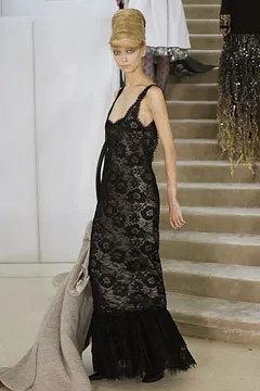 chanel-fall-2002-couture (26).jpg