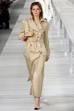 Chanel-SPRING-2004-READY-TO-WEAR (28).jpg