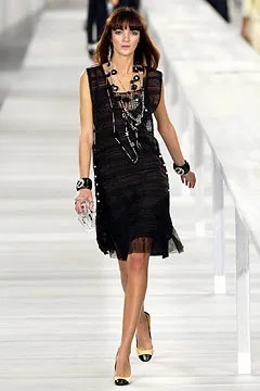 Chanel-SPRING-2004-READY-TO-WEAR (34).jpg