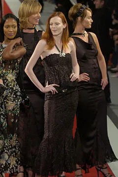 Chanel-SPRING-2005-READY-TO-WEAR (4).jpg