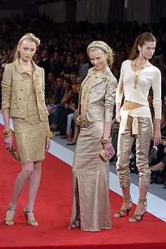 Chanel-SPRING-2005-READY-TO-WEAR (47).jpg