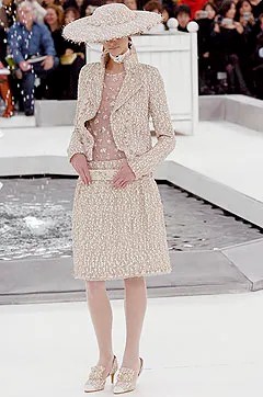 chanel-spring-2005-couture (3).jpg