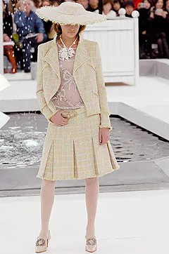 chanel-spring-2005-couture (4).jpg